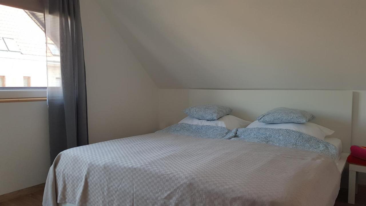 Vegvar Delux Apartman Gyula Ngoại thất bức ảnh
