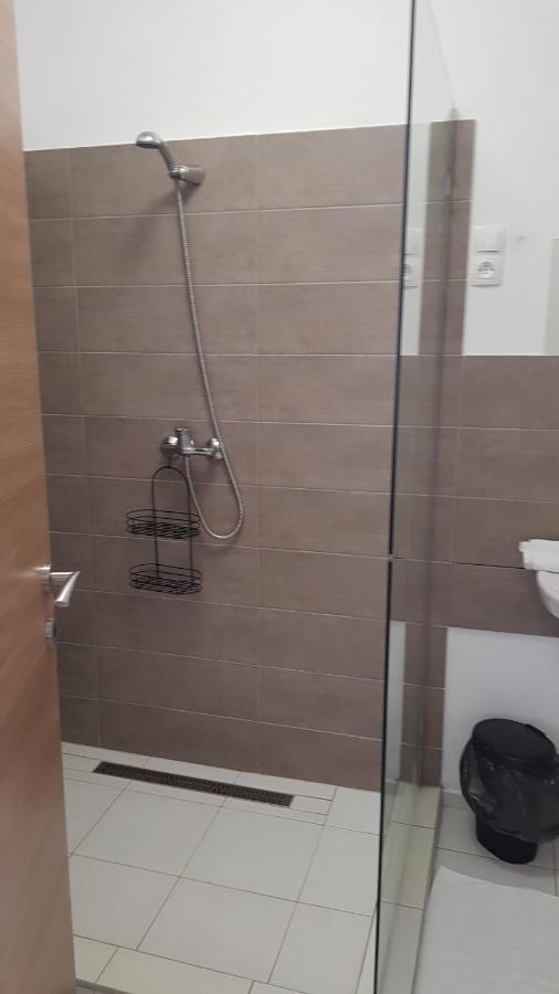 Vegvar Delux Apartman Gyula Ngoại thất bức ảnh